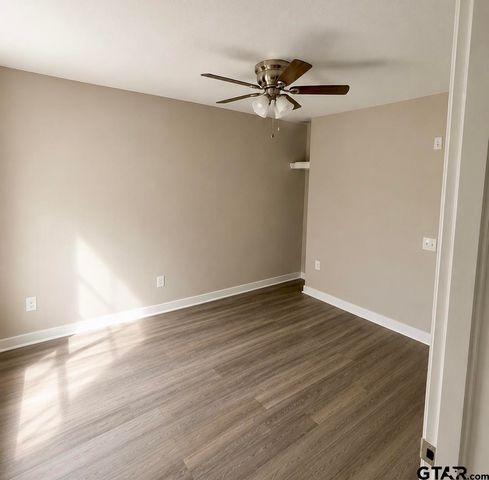 22789 Creekwood Dr, Flint, TX 75762
