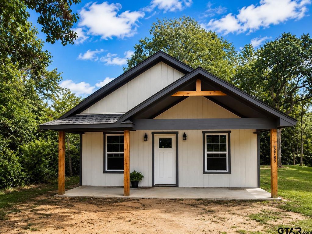 22789 Creekwood Dr, Flint, TX 75762