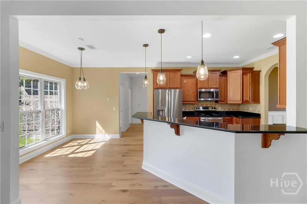 Image 16 of property listing at 75 Brigham Lane, Richmond Hill, GA 31324