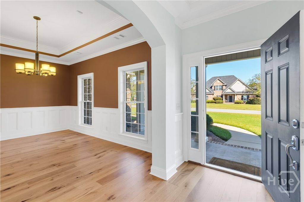 Image 6 of property listing at 75 Brigham Lane, Richmond Hill, GA 31324