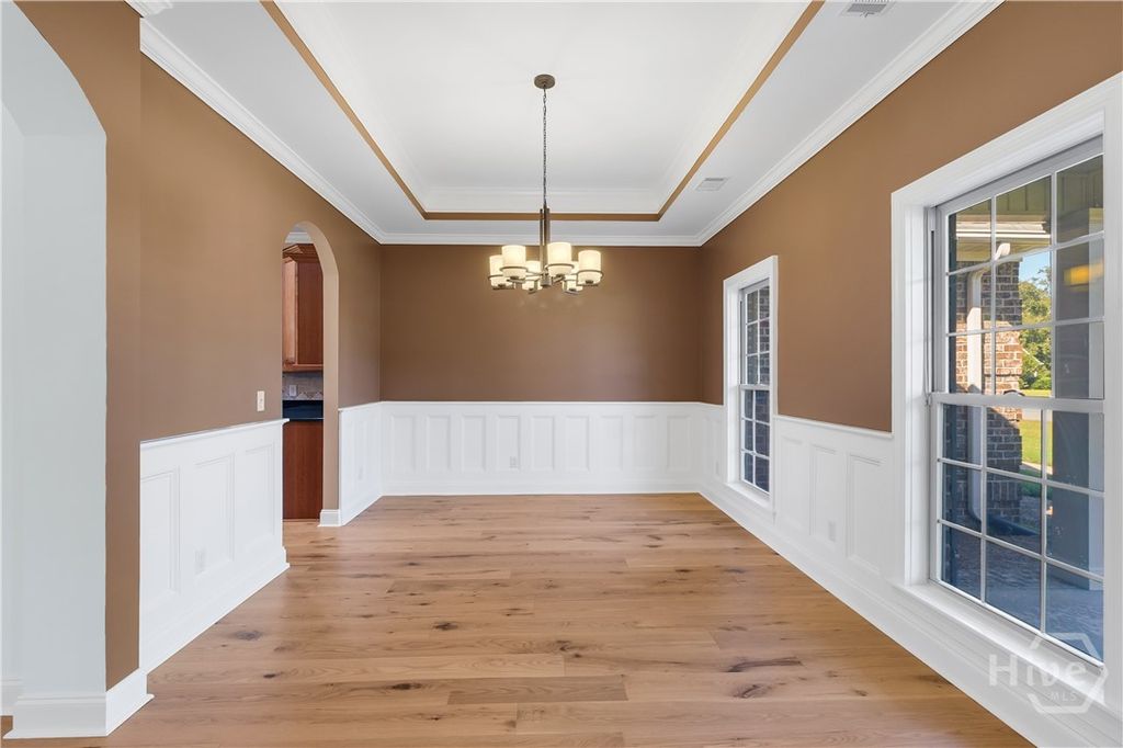 Image 8 of property listing at 75 Brigham Lane, Richmond Hill, GA 31324