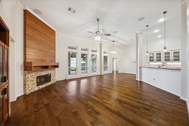 2905 Cedar Ridge Trail, Friendswood, TX 77546