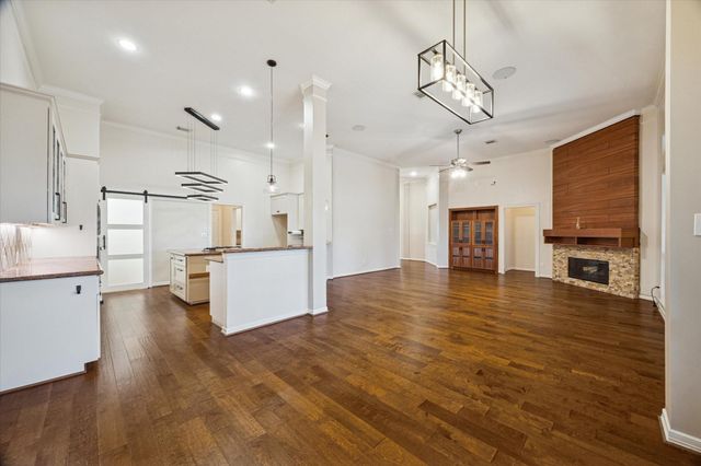 2905 Cedar Ridge Trail, Friendswood, TX 77546