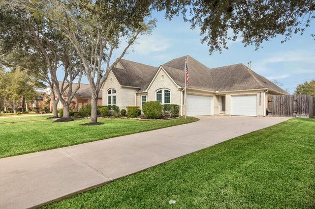 2905 Cedar Ridge Trail, Friendswood, TX 77546