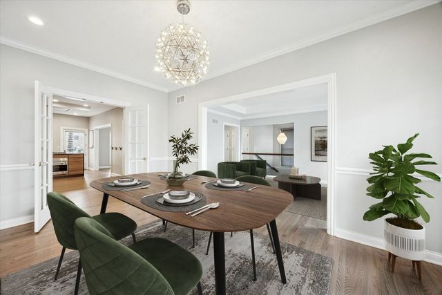 28 S Clay Street, Hinsdale, IL 60521