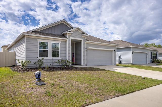 670 NW 243RD TERRACE, Newberry, FL 32669
