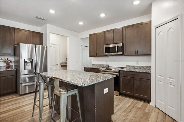 670 NW 243RD TERRACE, Newberry, FL 32669