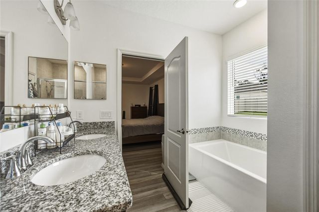 670 NW 243RD TERRACE, Newberry, FL 32669