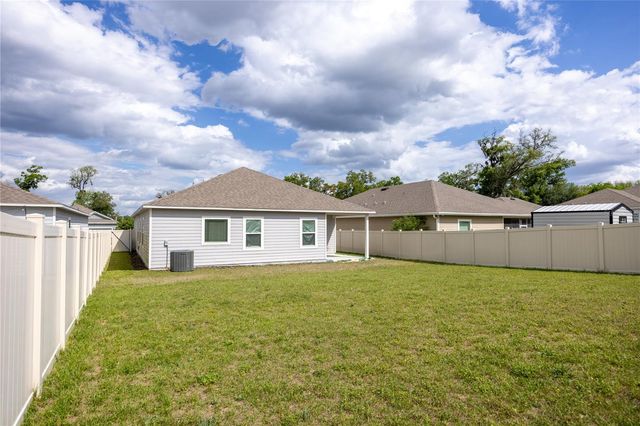 670 NW 243RD TERRACE, Newberry, FL 32669