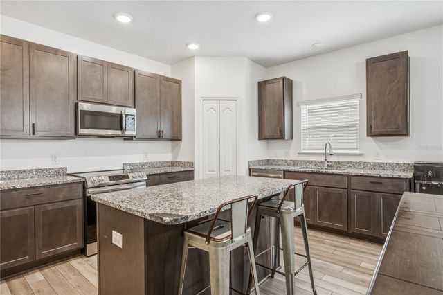 670 NW 243RD TERRACE, Newberry, FL 32669