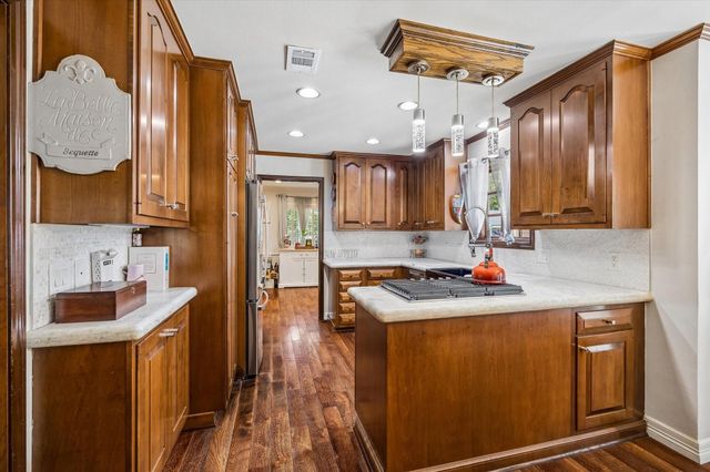 818 Olney Oak Drive, Houston, TX 77079