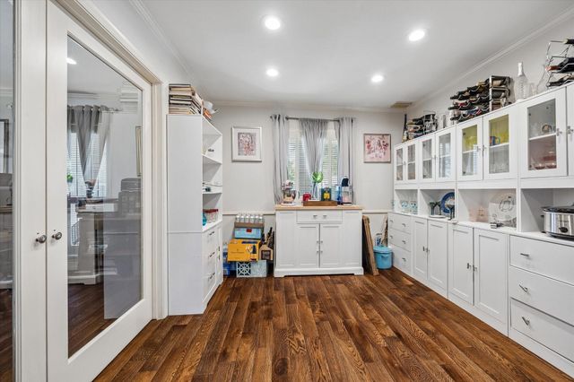 818 Olney Oak Drive, Houston, TX 77079