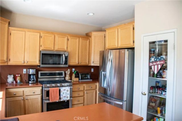 33333 Wallace, Yucaipa, CA 92399