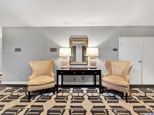 268 Caruso Avenue, Glendale, CA 91210