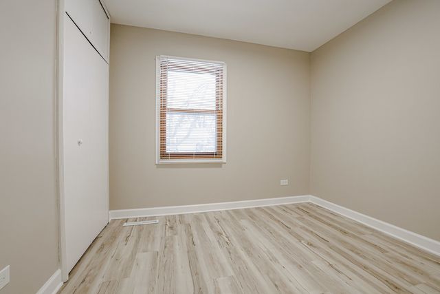 311 W Kennedy Drive, Streamwood, IL 60107