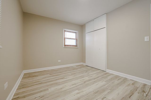 311 W Kennedy Drive, Streamwood, IL 60107