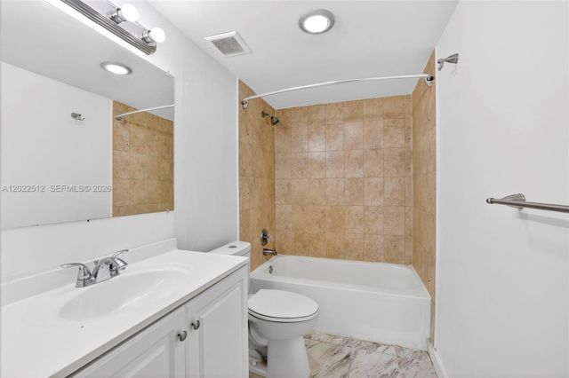 4174 Inverrary Drive 706, Lauderhill, FL 33319