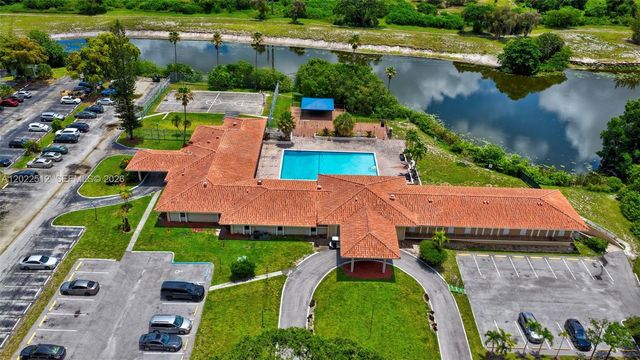 4174 Inverrary Drive 706, Lauderhill, FL 33319