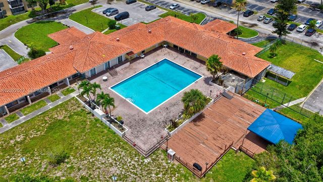 4174 Inverrary Drive 706, Lauderhill, FL 33319