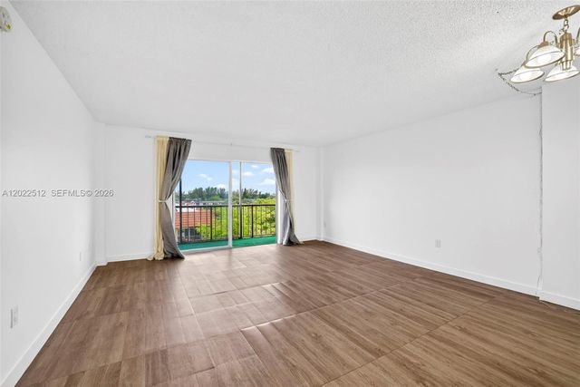 4174 Inverrary Drive 706, Lauderhill, FL 33319