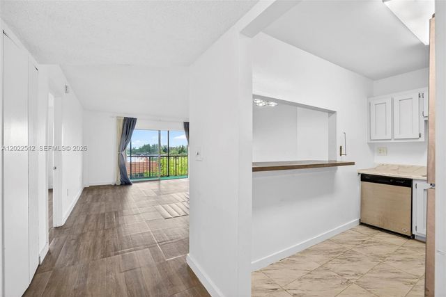 4174 Inverrary Drive 706, Lauderhill, FL 33319