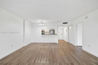 4174 Inverrary Drive 706, Lauderhill, FL 33319