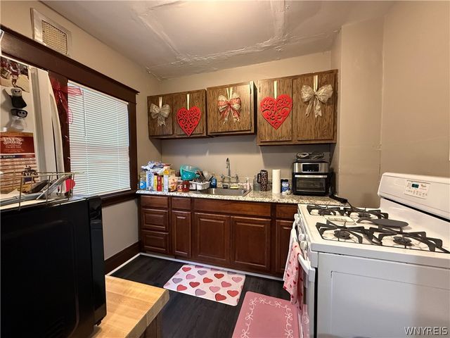 228 Newfield Street, Buffalo, NY 14207