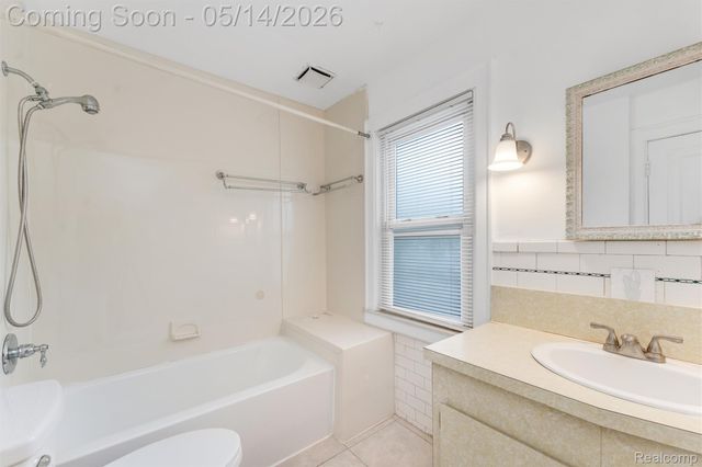 11319 Seminole, Redford Charter Township, MI 48239