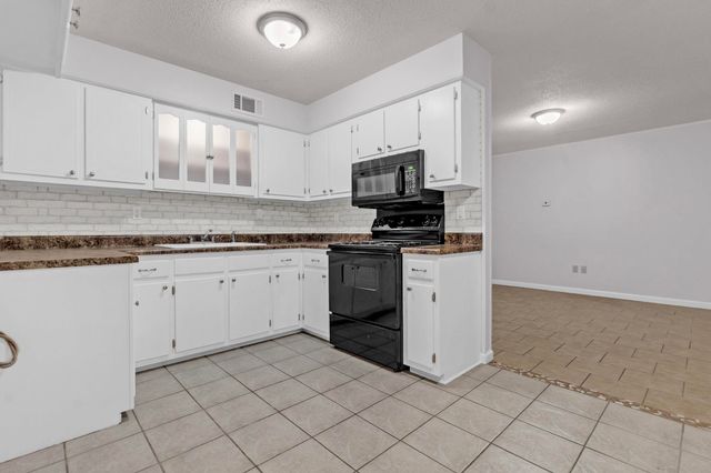 2572 ACHAEAN AVE, Memphis, TN 38127