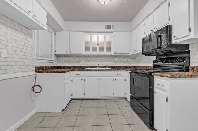 2572 ACHAEAN AVE, Memphis, TN 38127