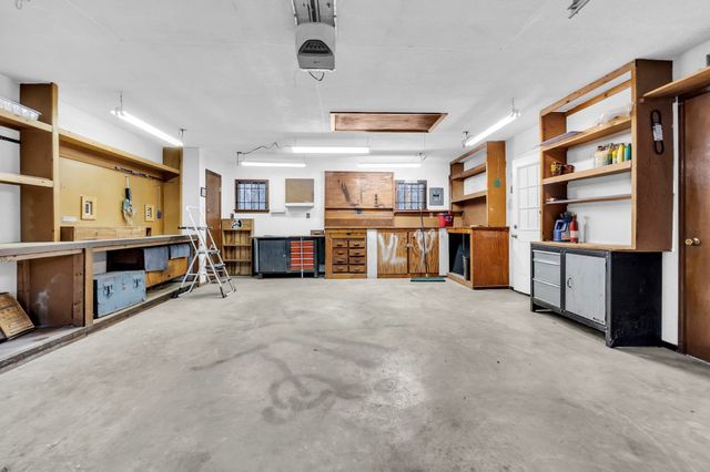 2572 ACHAEAN AVE, Memphis, TN 38127