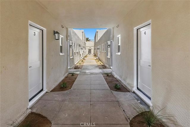 1237 E 1st 1, Long Beach, CA 90802