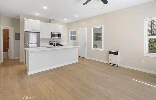 1237 E 1st 1, Long Beach, CA 90802