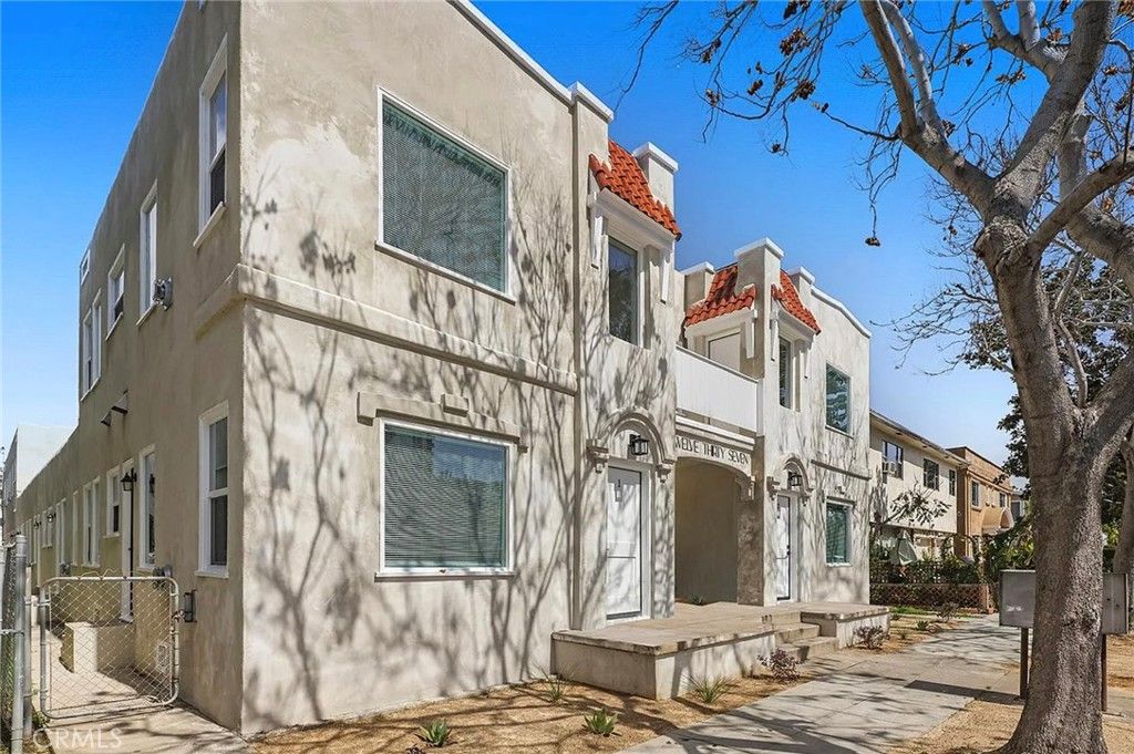 1237 E 1st 1, Long Beach, CA 90802