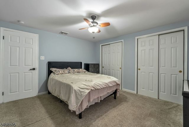 33 Ballston St, Bloomingdale Boro, NJ 07403
