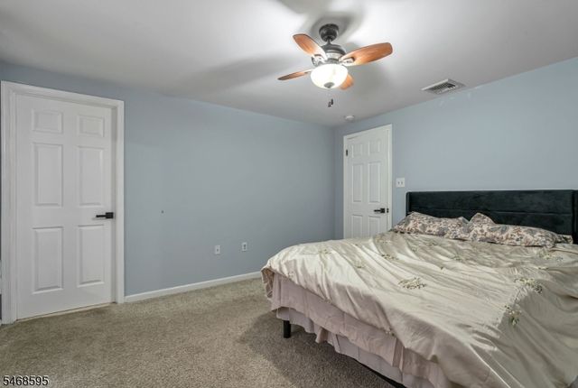 33 Ballston St, Bloomingdale Boro, NJ 07403