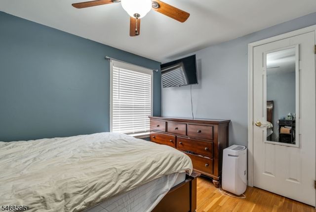 33 Ballston St, Bloomingdale Boro, NJ 07403