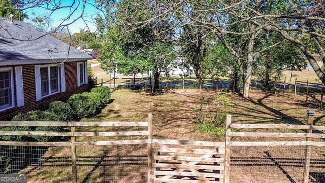 362 Sims Street, Maysville, GA 30558