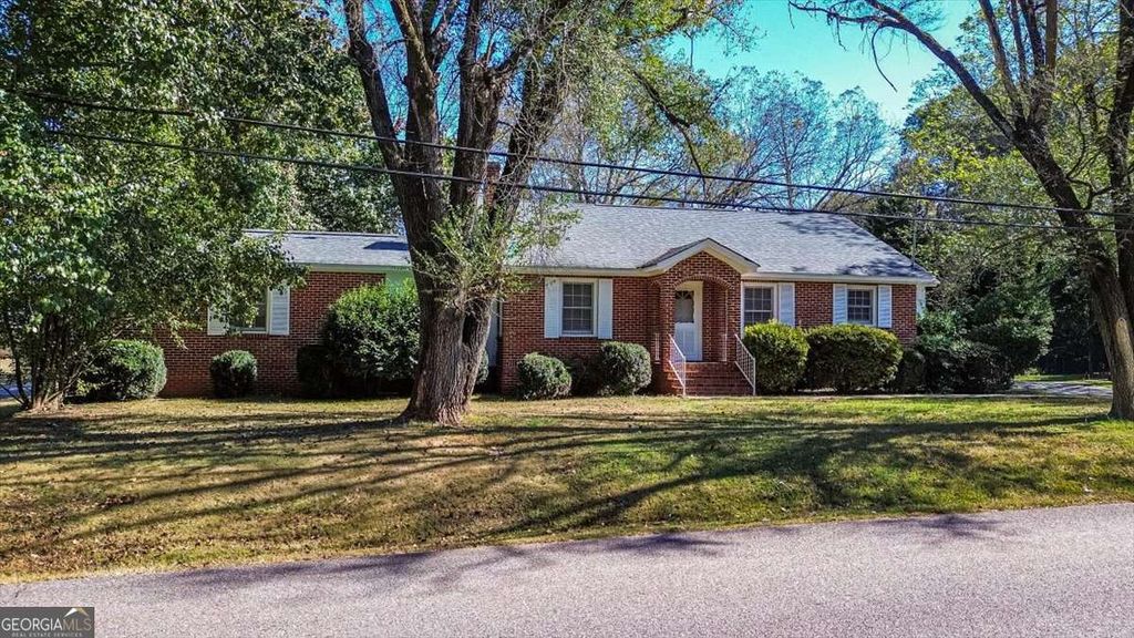 362 Sims Street, Maysville, GA 30558