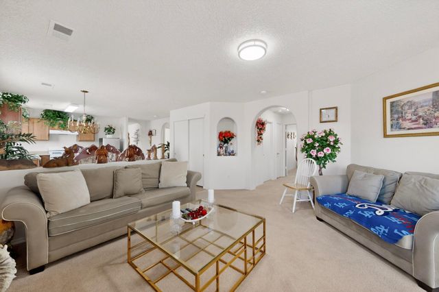 10631 Big Springs Street SW, Albuquerque, NM 87121