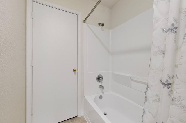 10631 Big Springs Street SW, Albuquerque, NM 87121