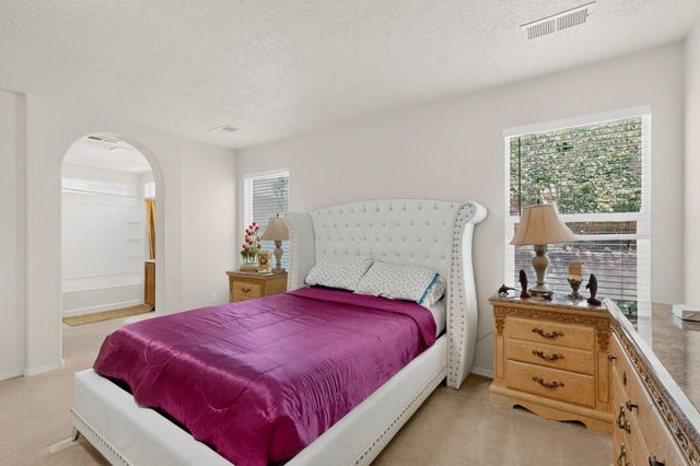 10631 Big Springs Street SW, Albuquerque, NM 87121