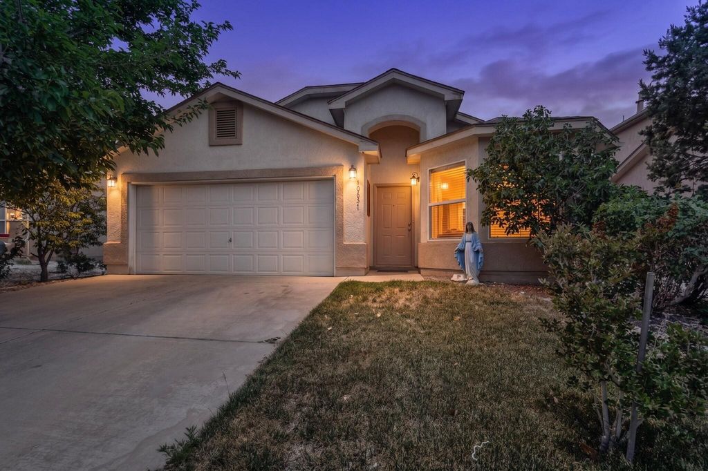 10631 Big Springs Street SW, Albuquerque, NM 87121