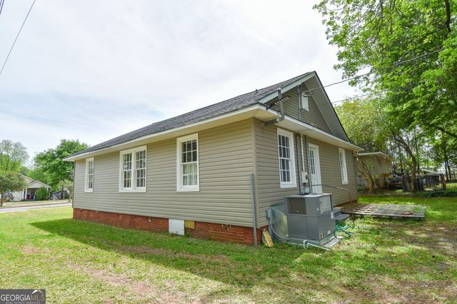 109 C Street SE, Thomaston, GA 30286