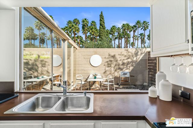 360 Cabrillo Road 218, Palm Springs, CA 92262