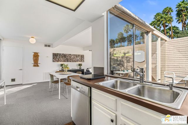 360 Cabrillo Road 218, Palm Springs, CA 92262