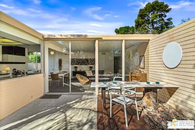 360 Cabrillo Road 218, Palm Springs, CA 92262