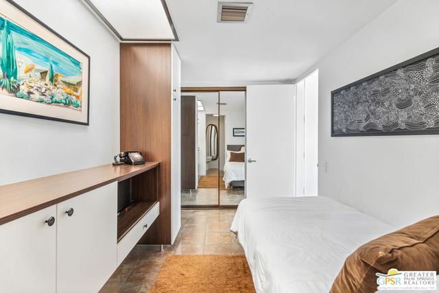 360 Cabrillo Road 218, Palm Springs, CA 92262