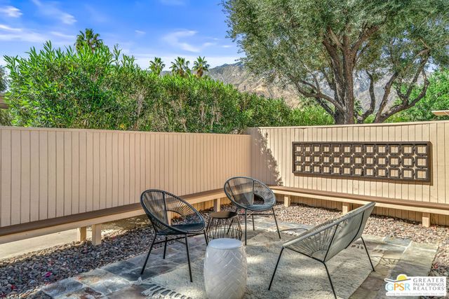 360 Cabrillo Road 218, Palm Springs, CA 92262