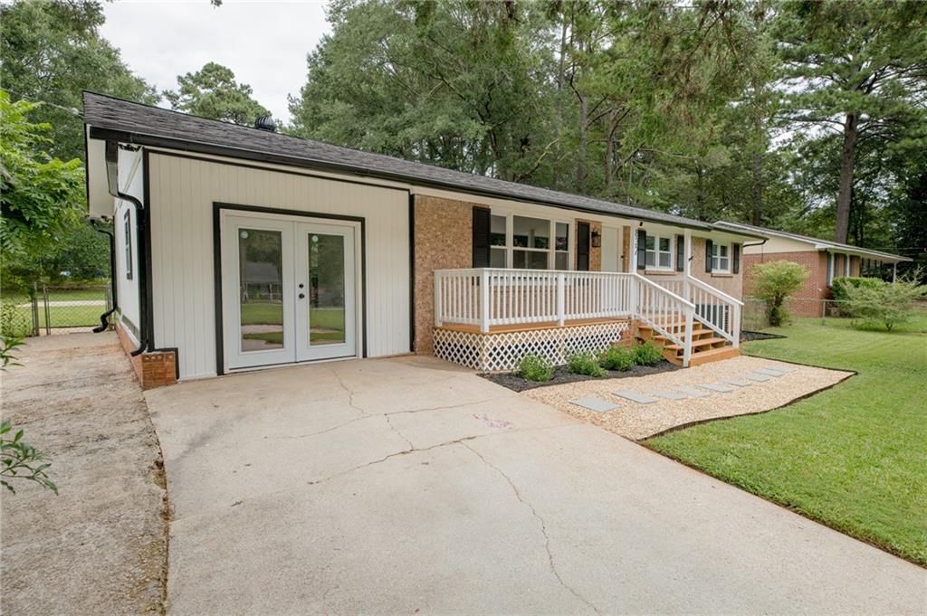 832 Virginia SE Court, Conyers, GA 30094